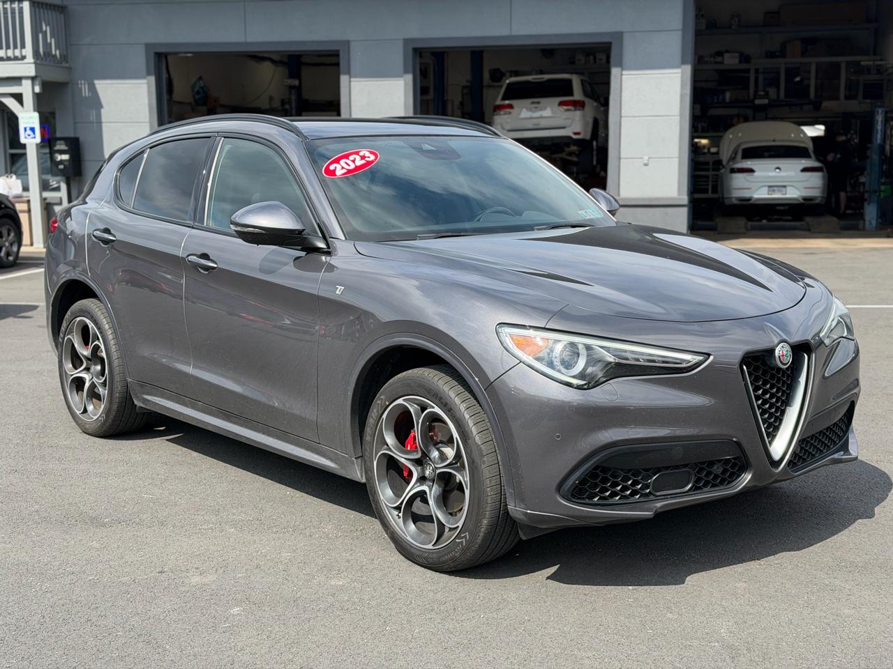 Alfa Romeo Stelvio  2023
