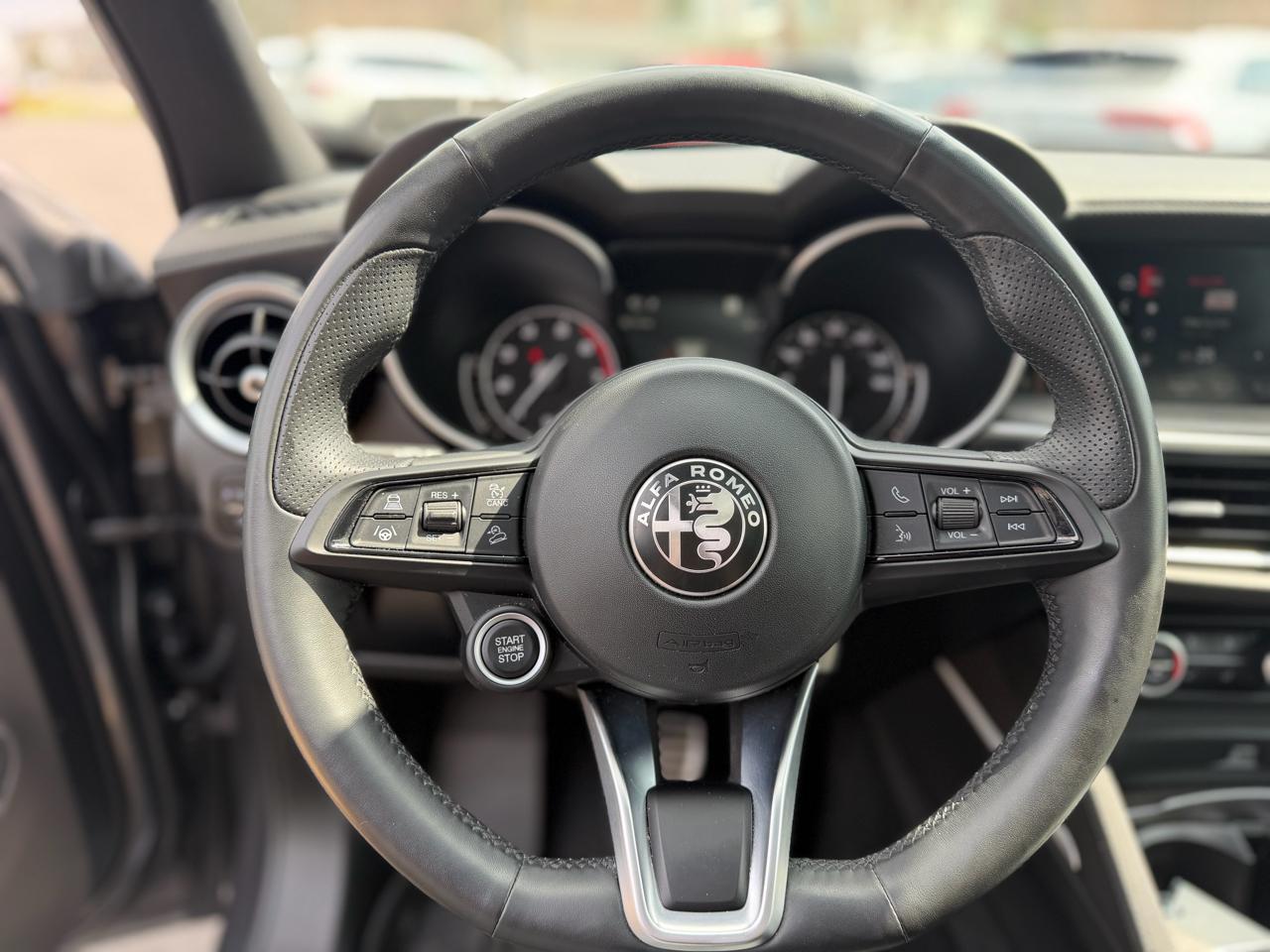 Alfa Romeo Stelvio  2023