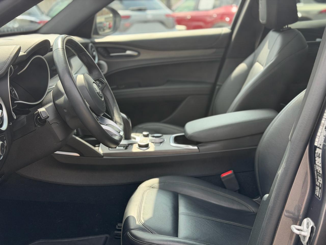 Alfa Romeo Stelvio  2023