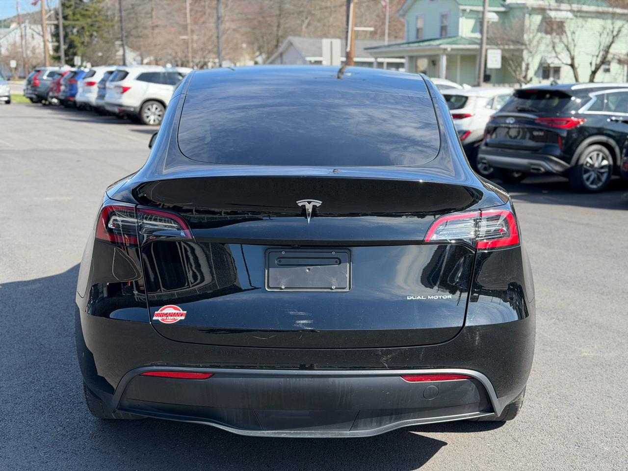 Tesla Model Y  2023