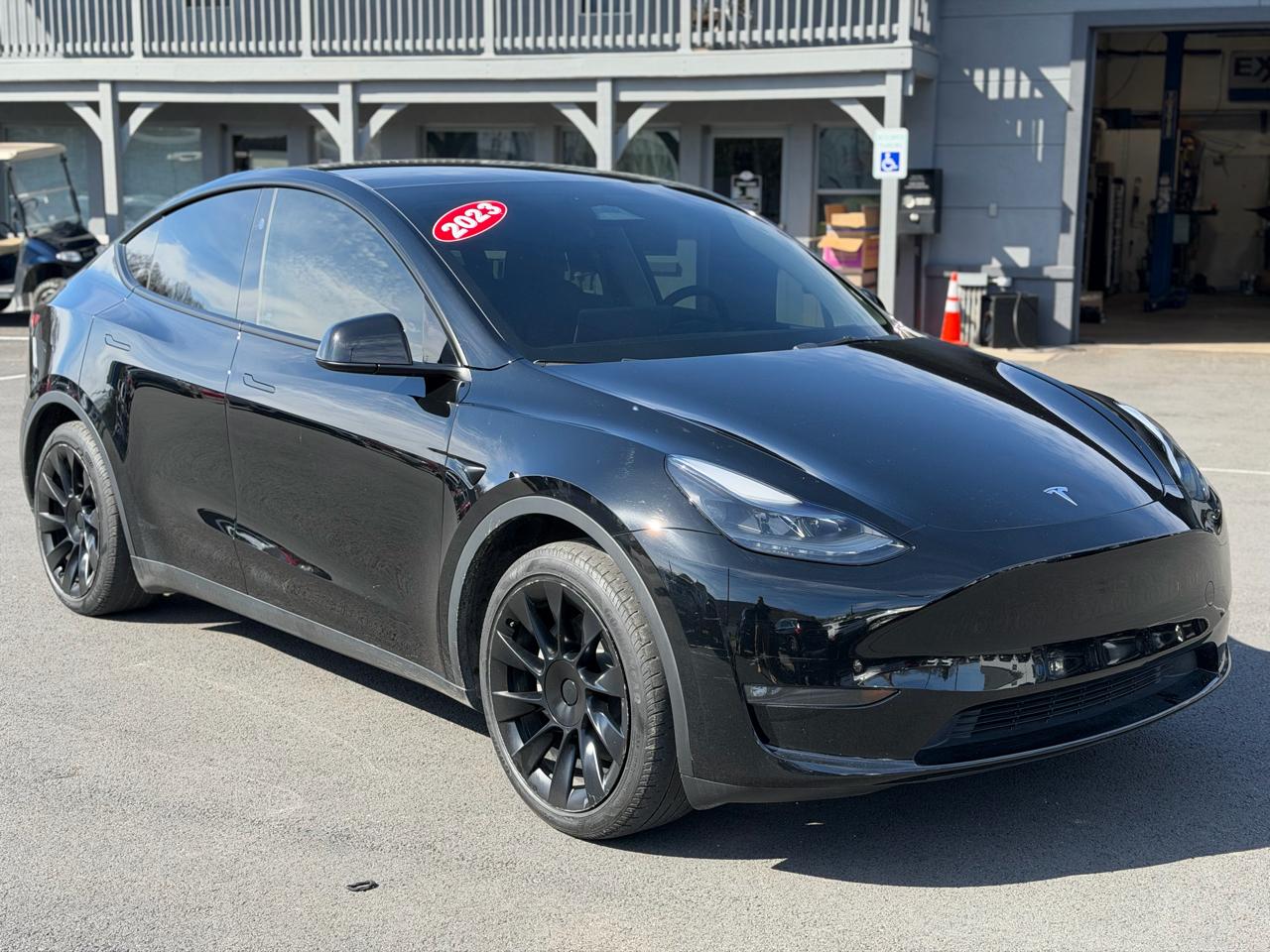 Tesla Model Y  2023