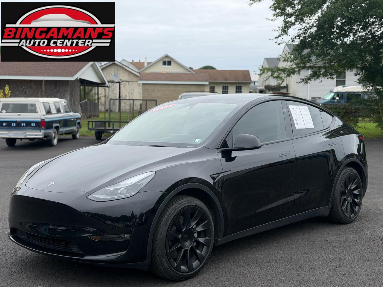 Tesla Model Y  2023