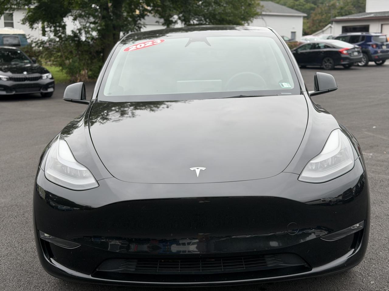 Tesla Model Y  2023