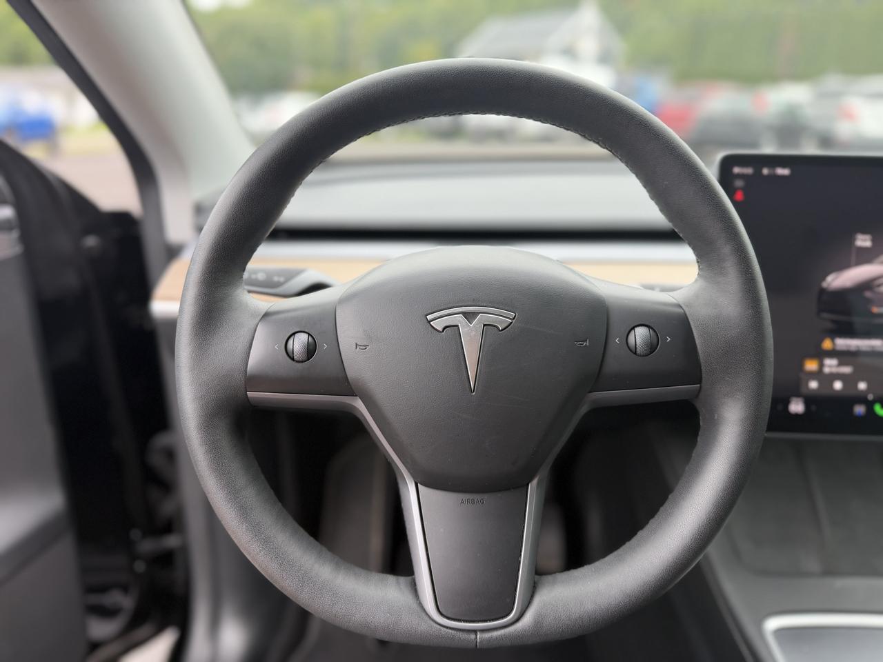 Tesla Model Y  2023