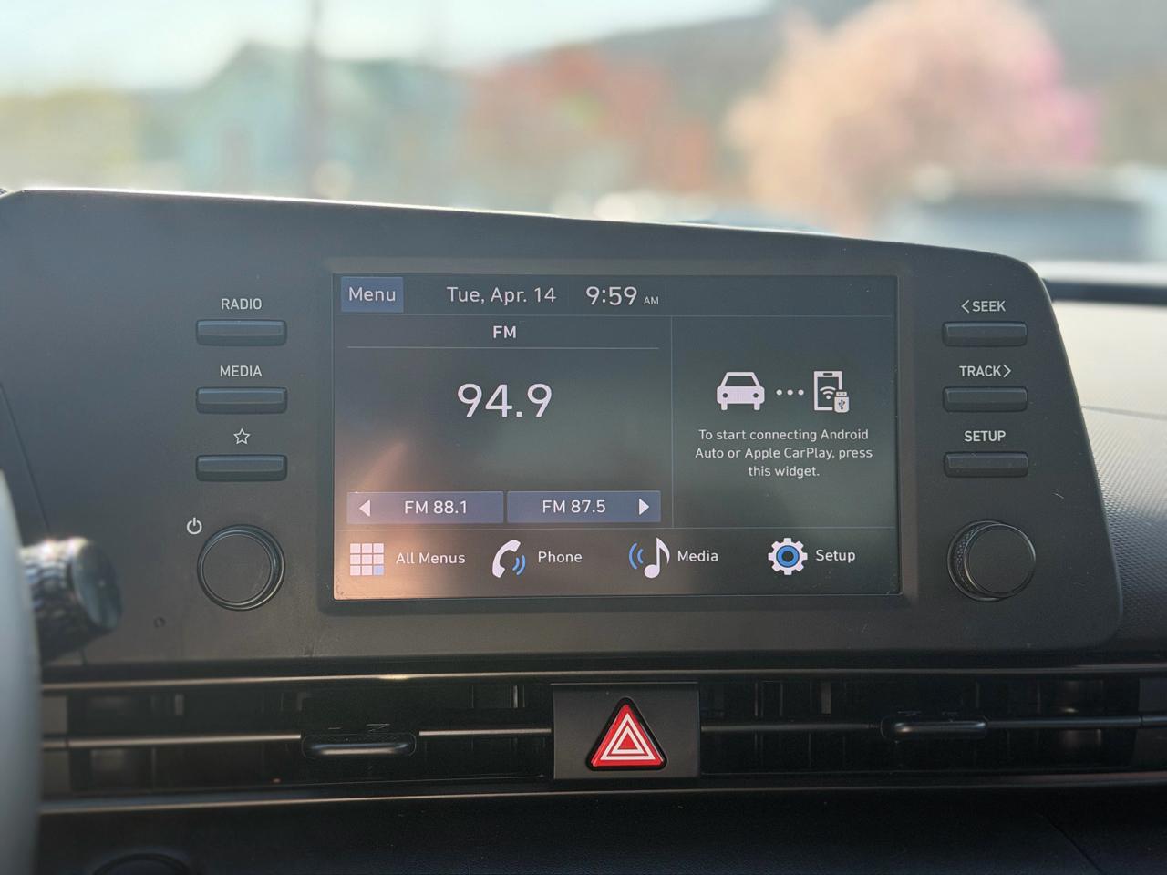 Hyundai Elantra  2025