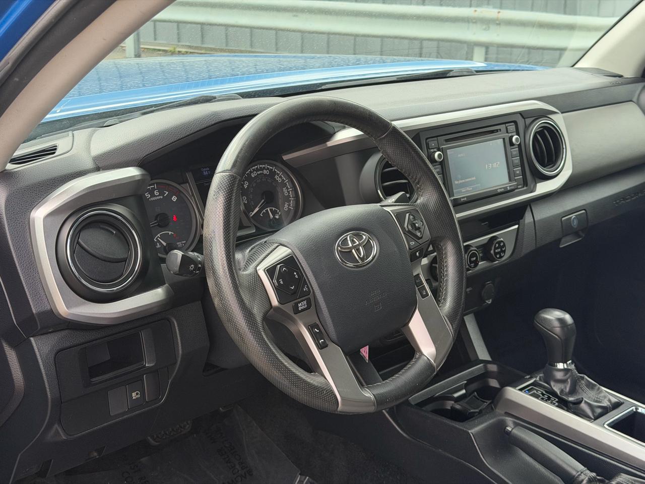 Toyota Tacoma  2018