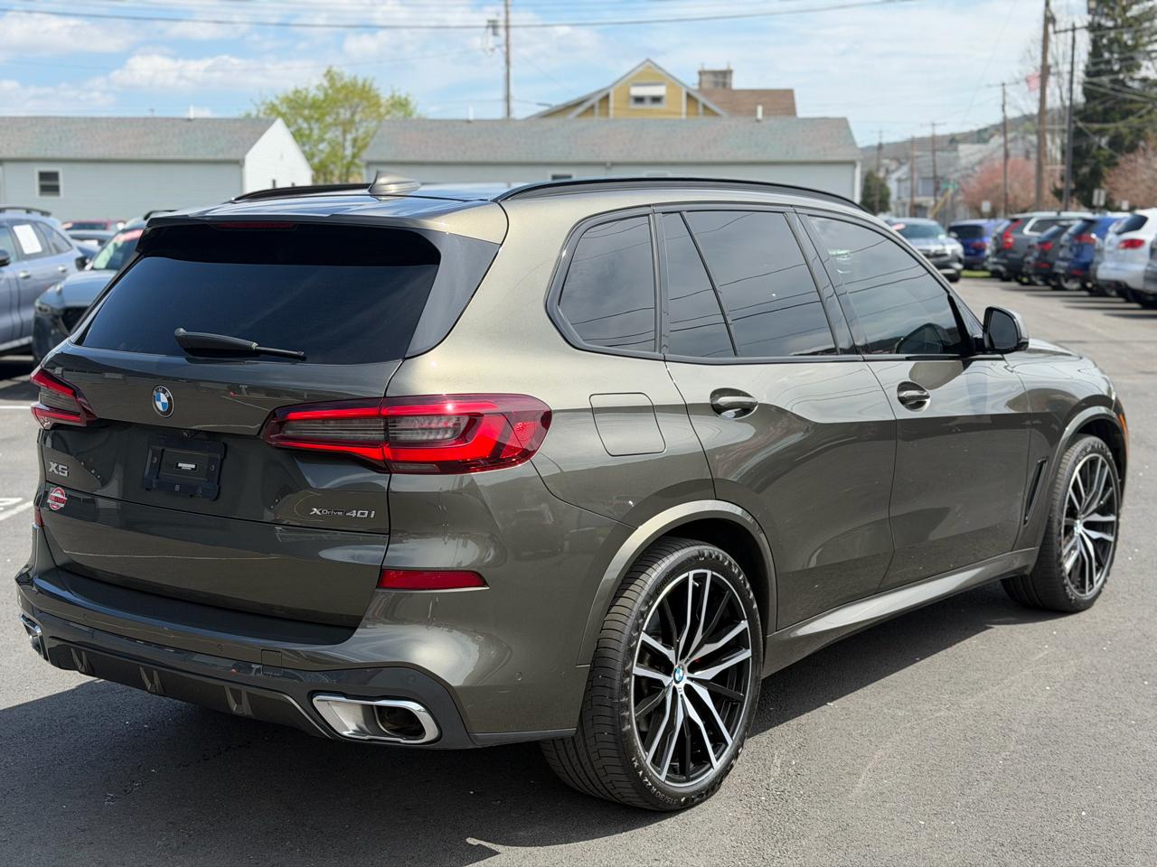 BMW X5  2023
