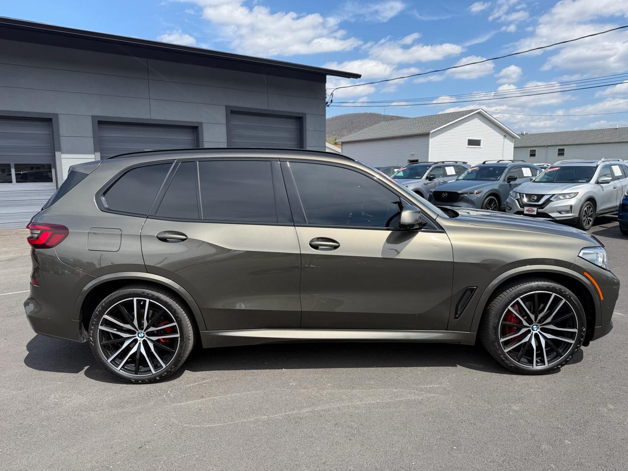 BMW X5  2023