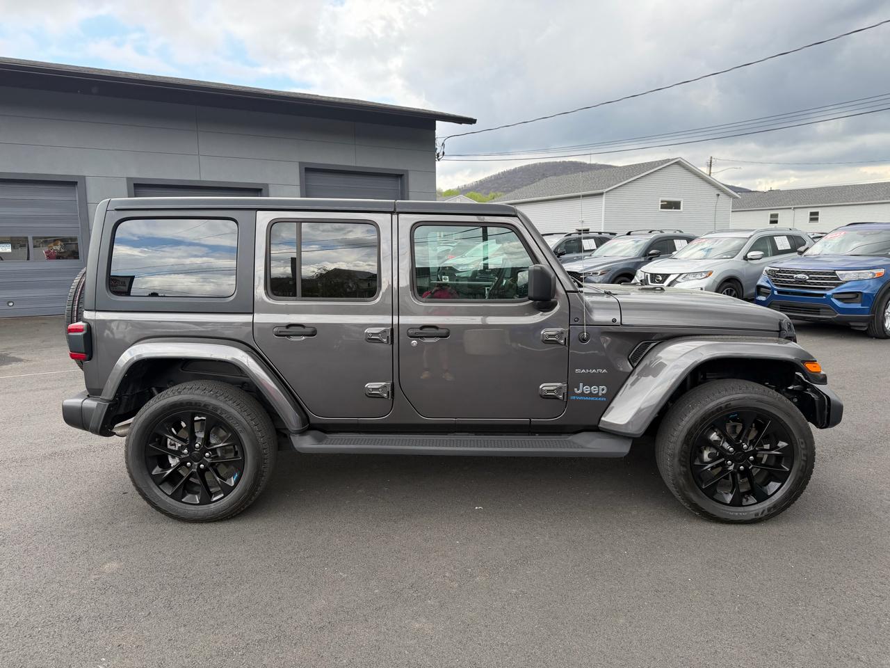 Jeep Wrangler  2023