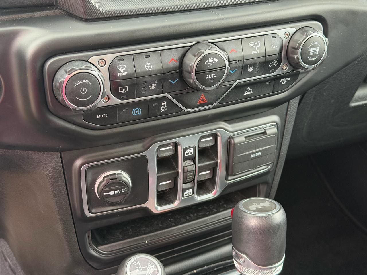 Jeep Wrangler  2023