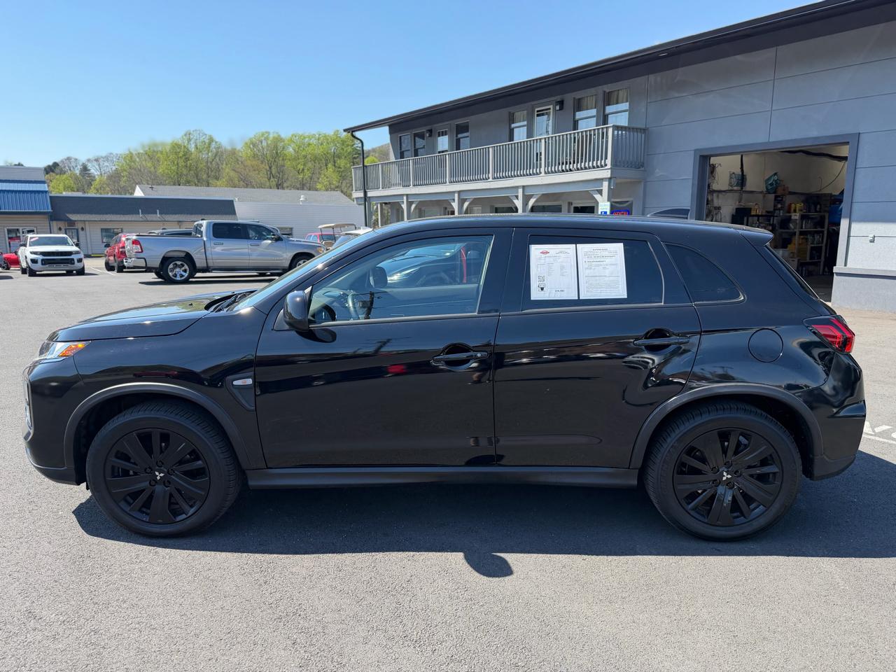 Mitsubishi Outlander Sport  2022