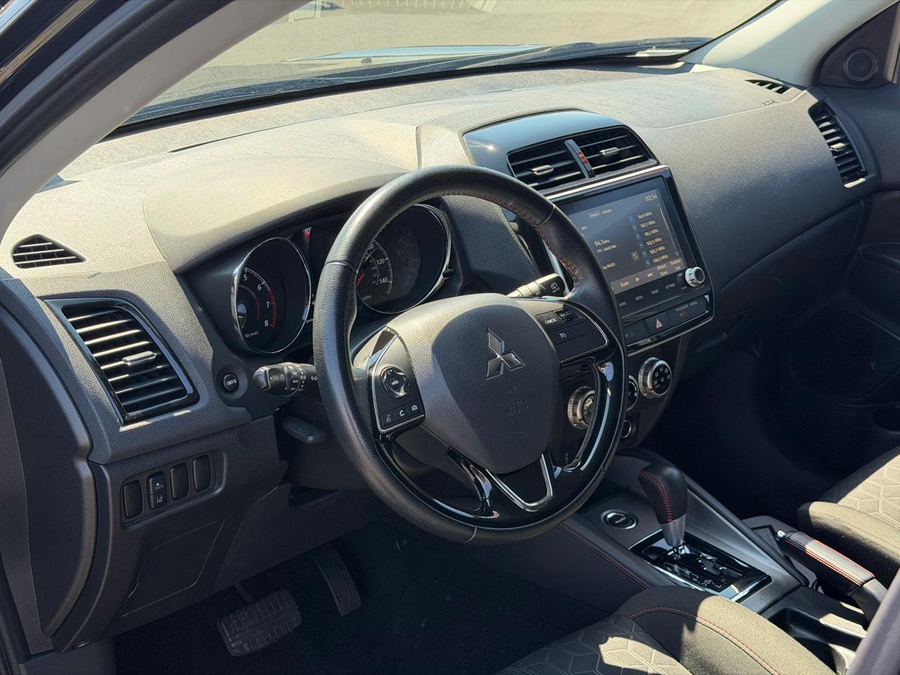 Mitsubishi Outlander Sport  2022