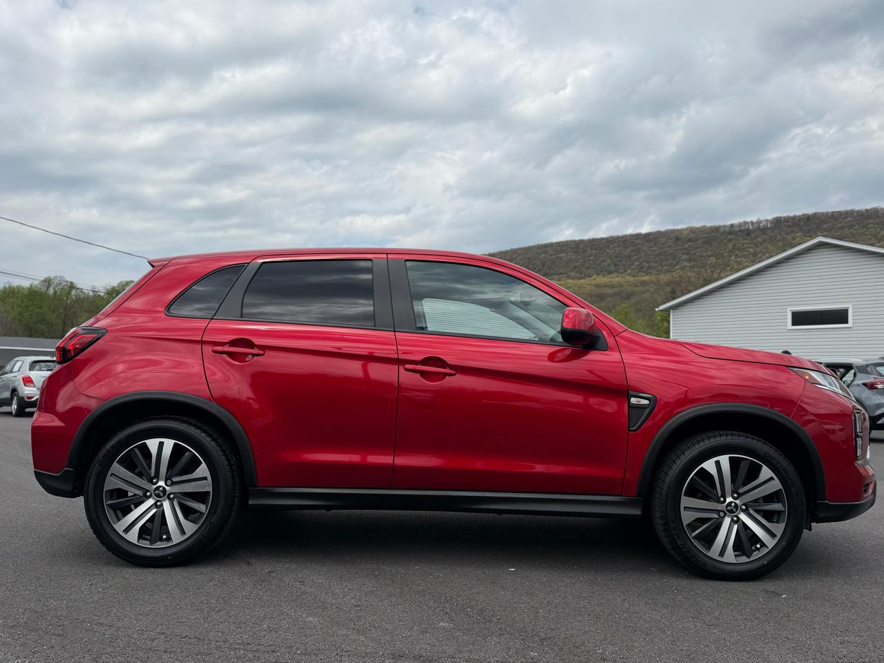 Mitsubishi Outlander Sport  2022