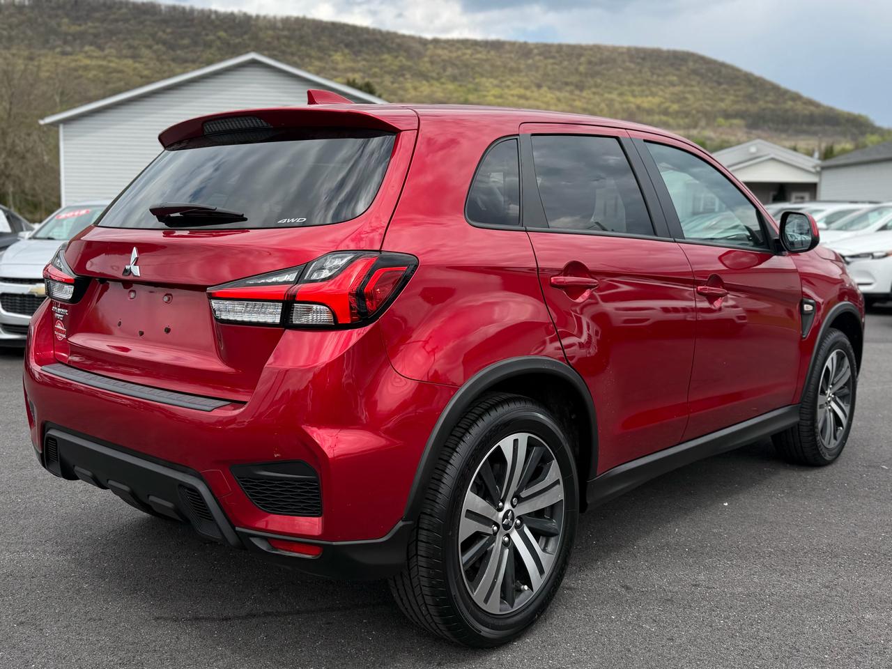 Mitsubishi Outlander Sport  2022