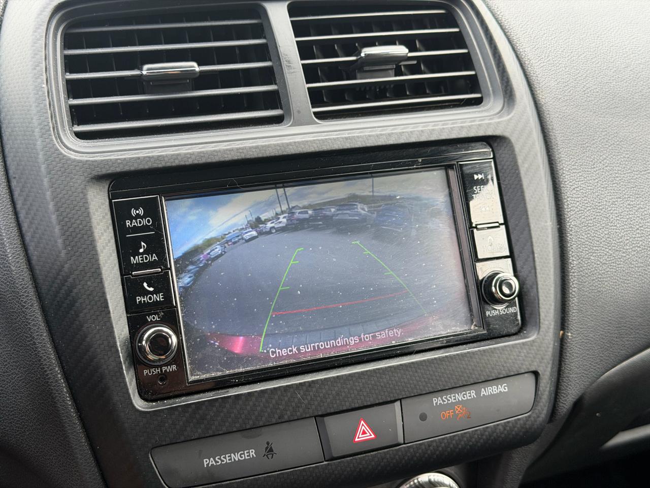 Mitsubishi Outlander Sport  2022