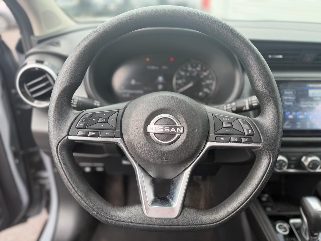 Nissan Kicks  2023