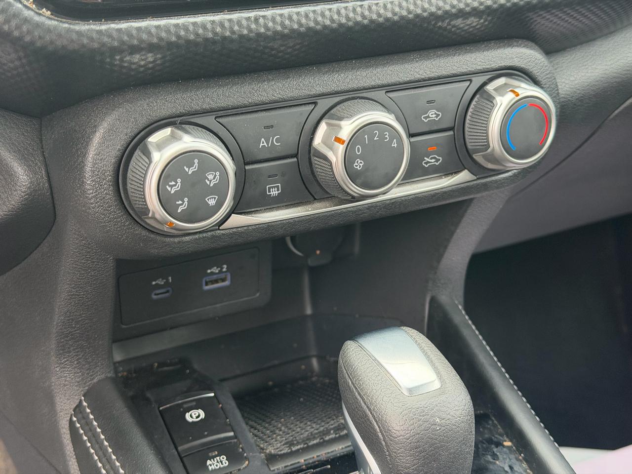 Nissan Kicks  2023