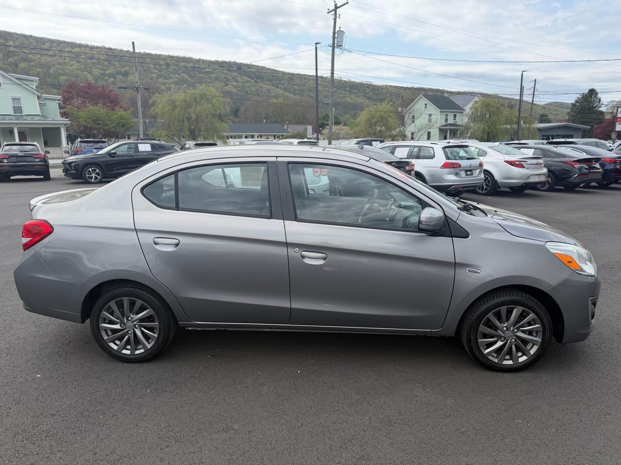 Mitsubishi Mirage G4  2017