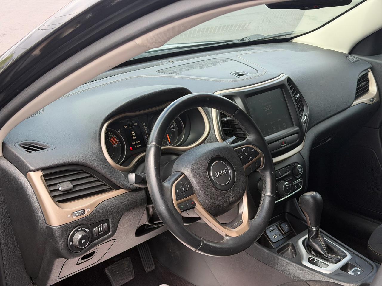Jeep Cherokee  2016