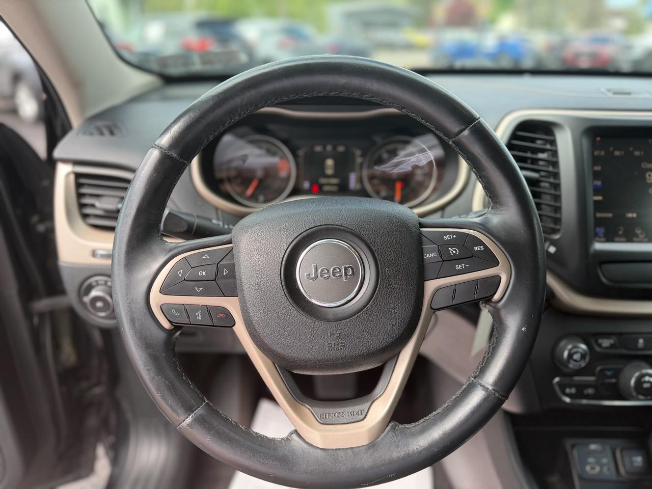 Jeep Cherokee  2016
