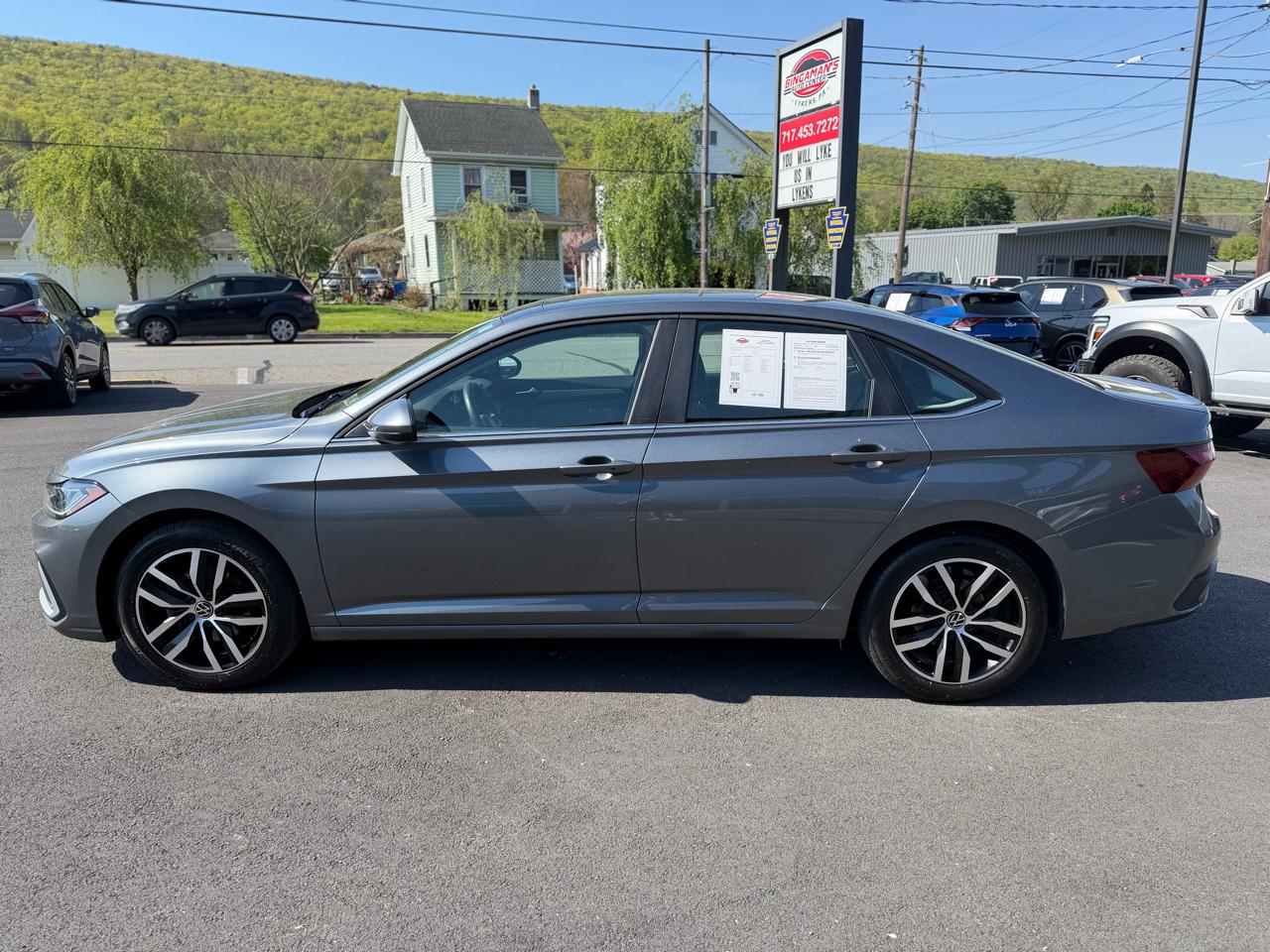 Volkswagen Jetta  2025