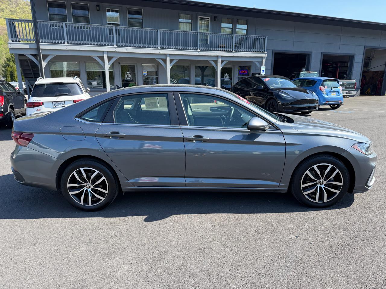 Volkswagen Jetta  2025