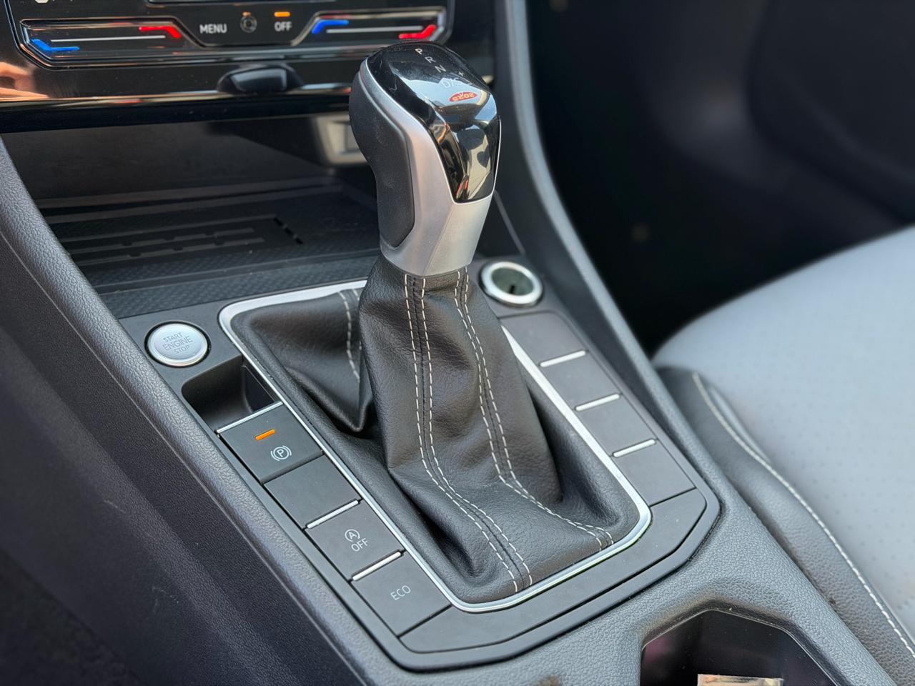 Volkswagen Jetta  2025
