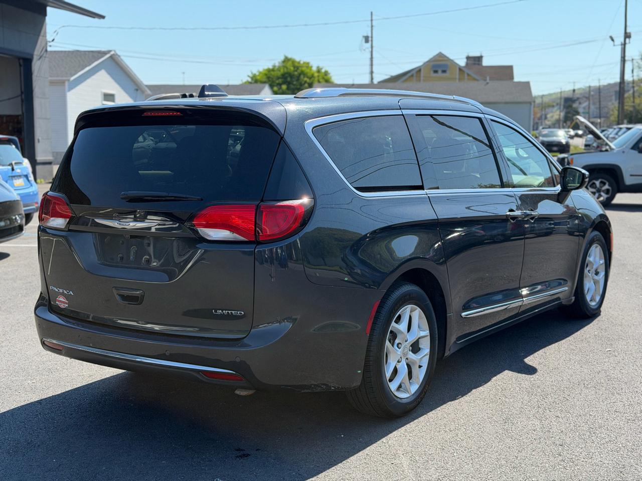 Chrysler Pacifica  2020