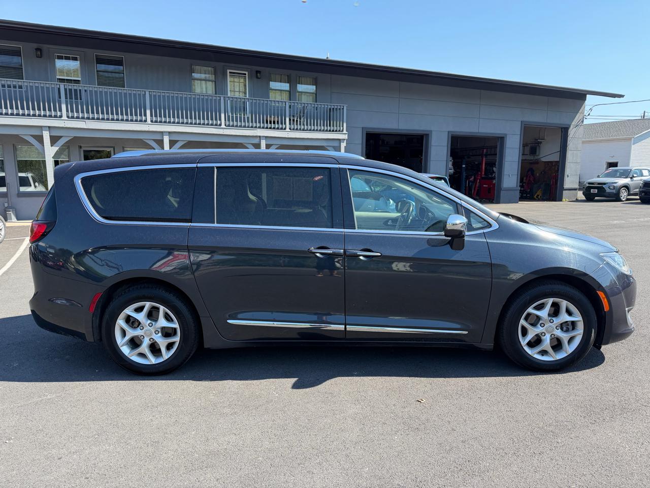Chrysler Pacifica  2020