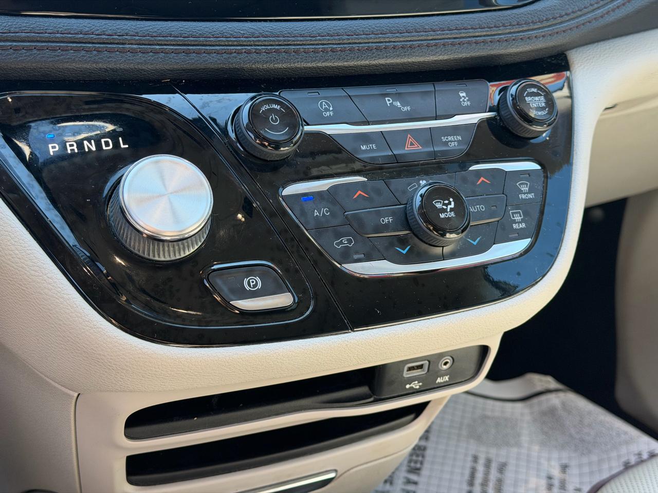 Chrysler Pacifica  2020