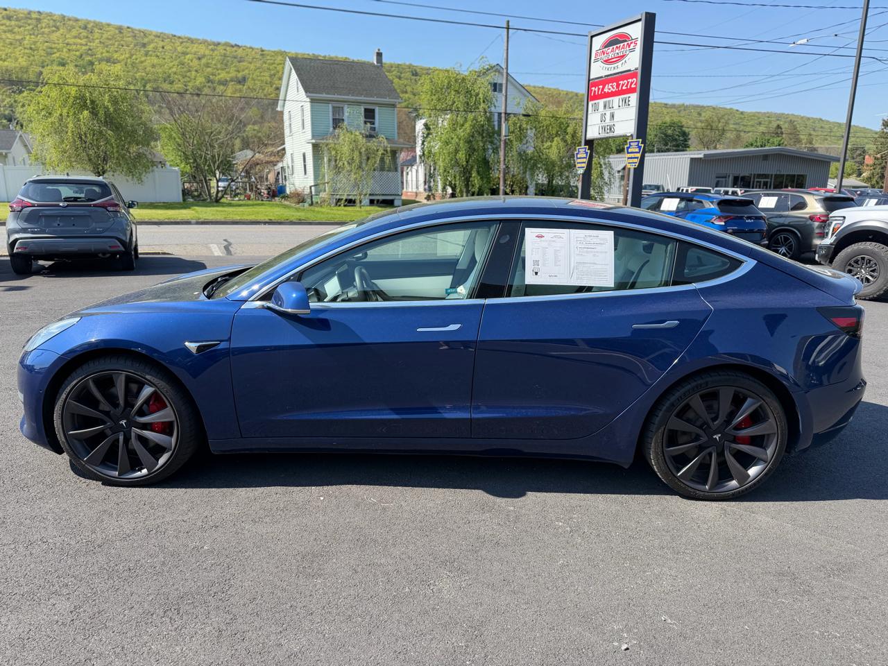 Tesla Model 3  2020