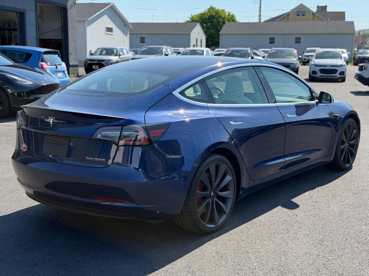 Tesla Model 3  2020