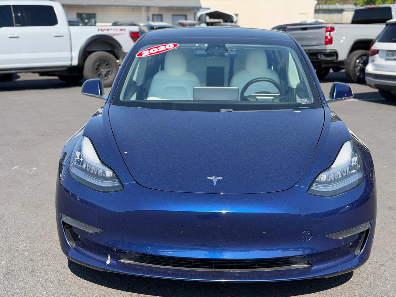 Tesla Model 3  2020