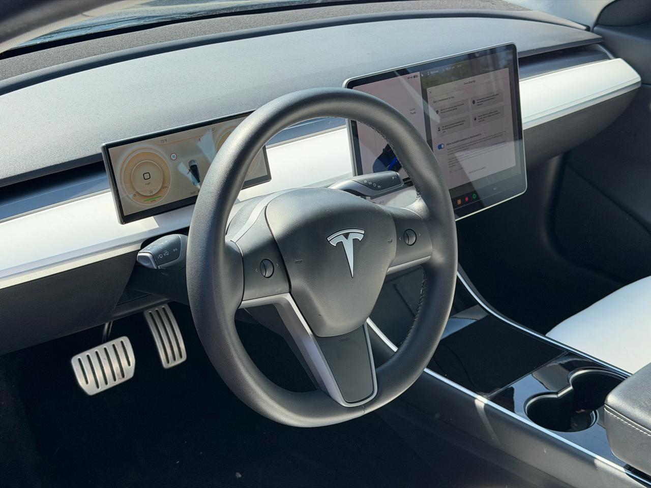 Tesla Model 3  2020