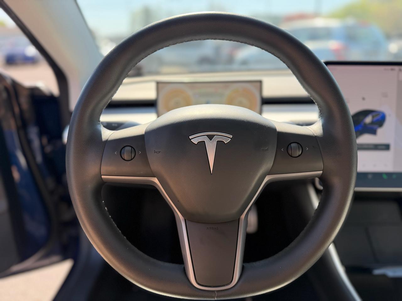 Tesla Model 3  2020