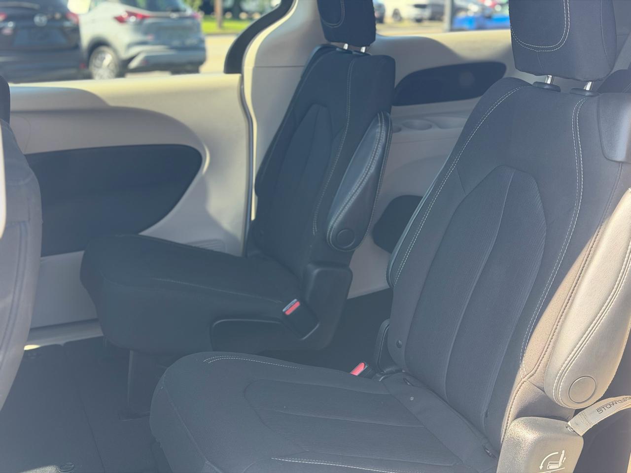 Chrysler Voyager  2023