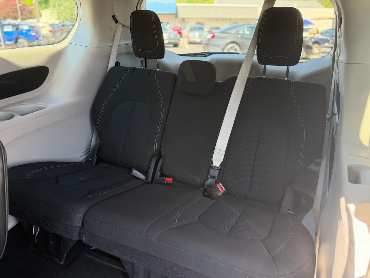 Chrysler Voyager  2023