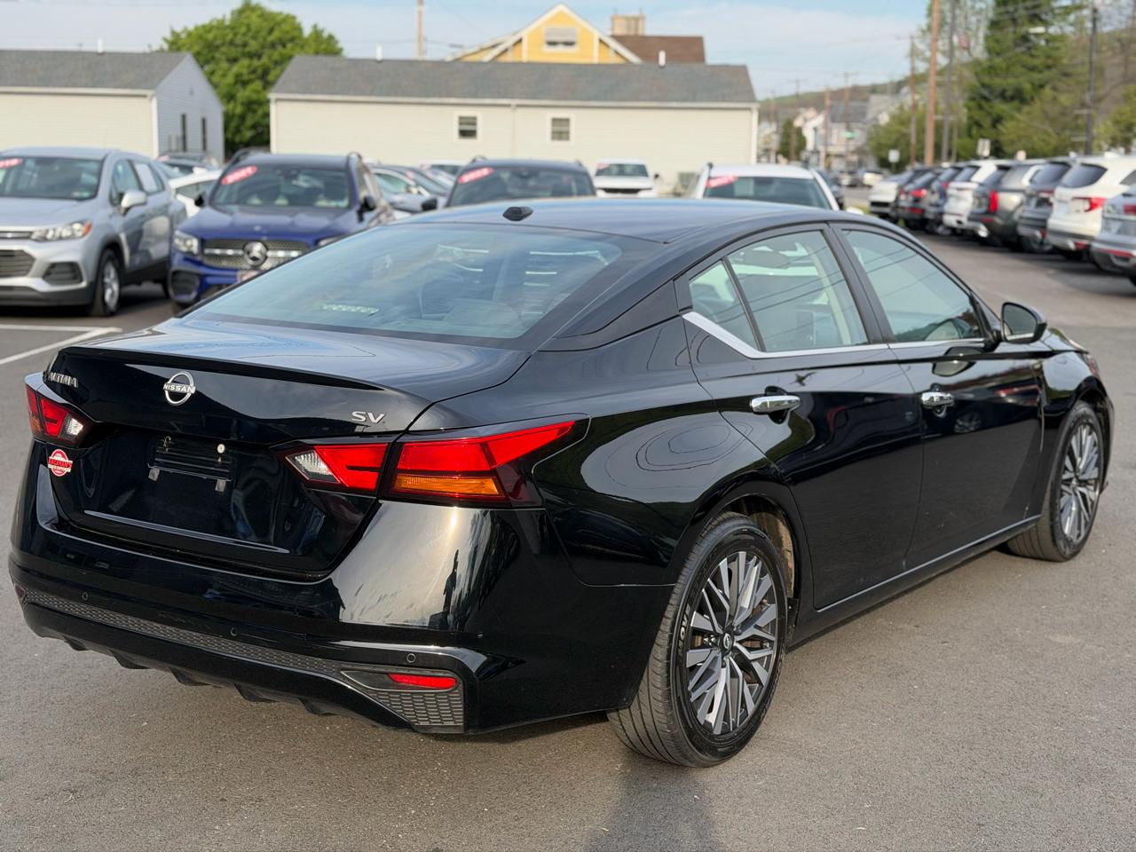Nissan Altima  2024
