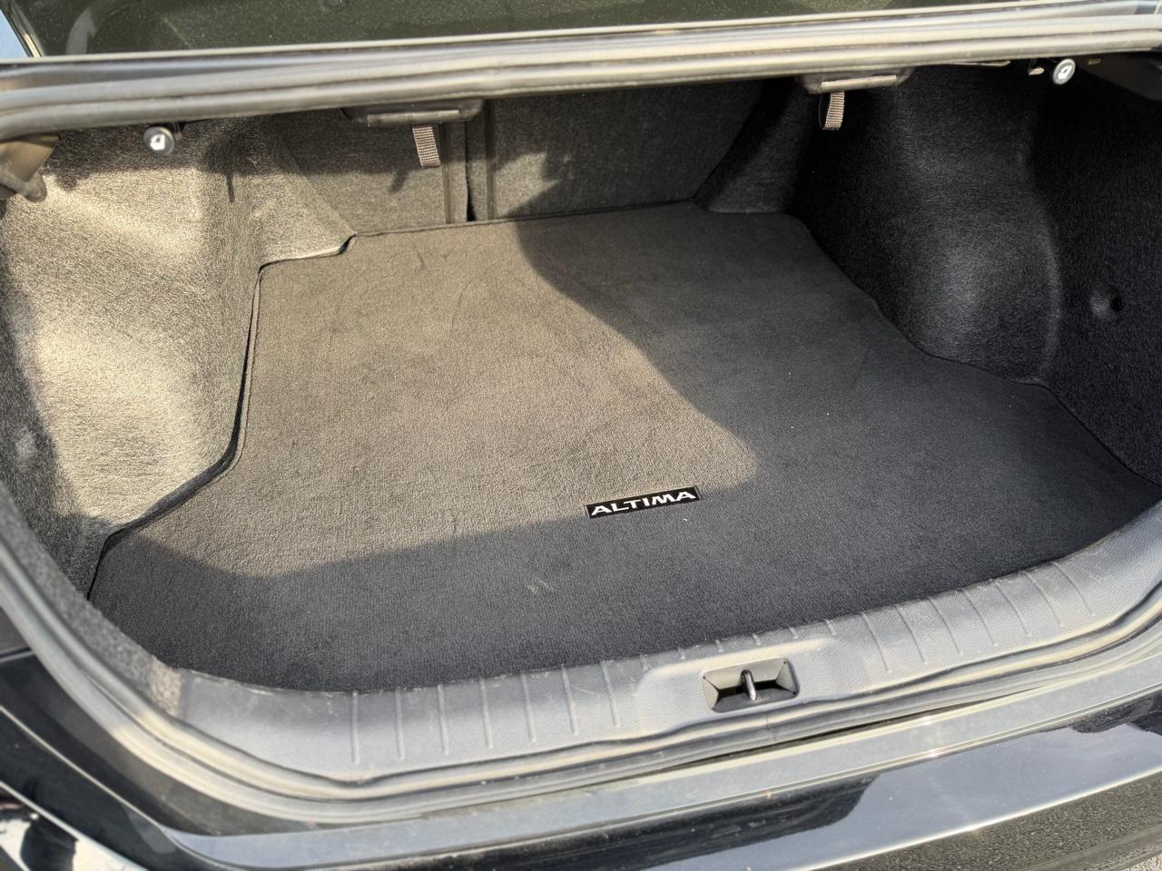 Nissan Altima  2024
