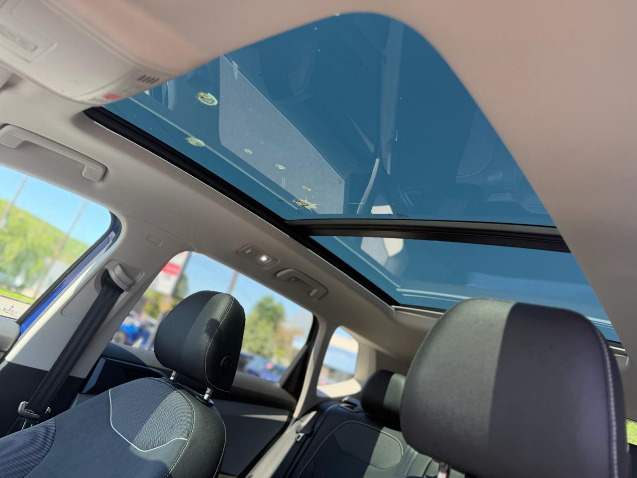 Volkswagen Taos  2024