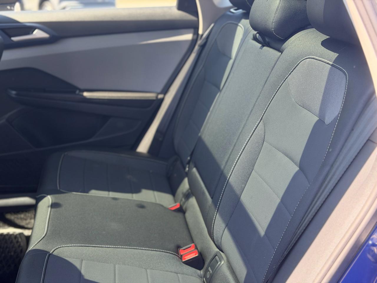 Volkswagen Taos  2024