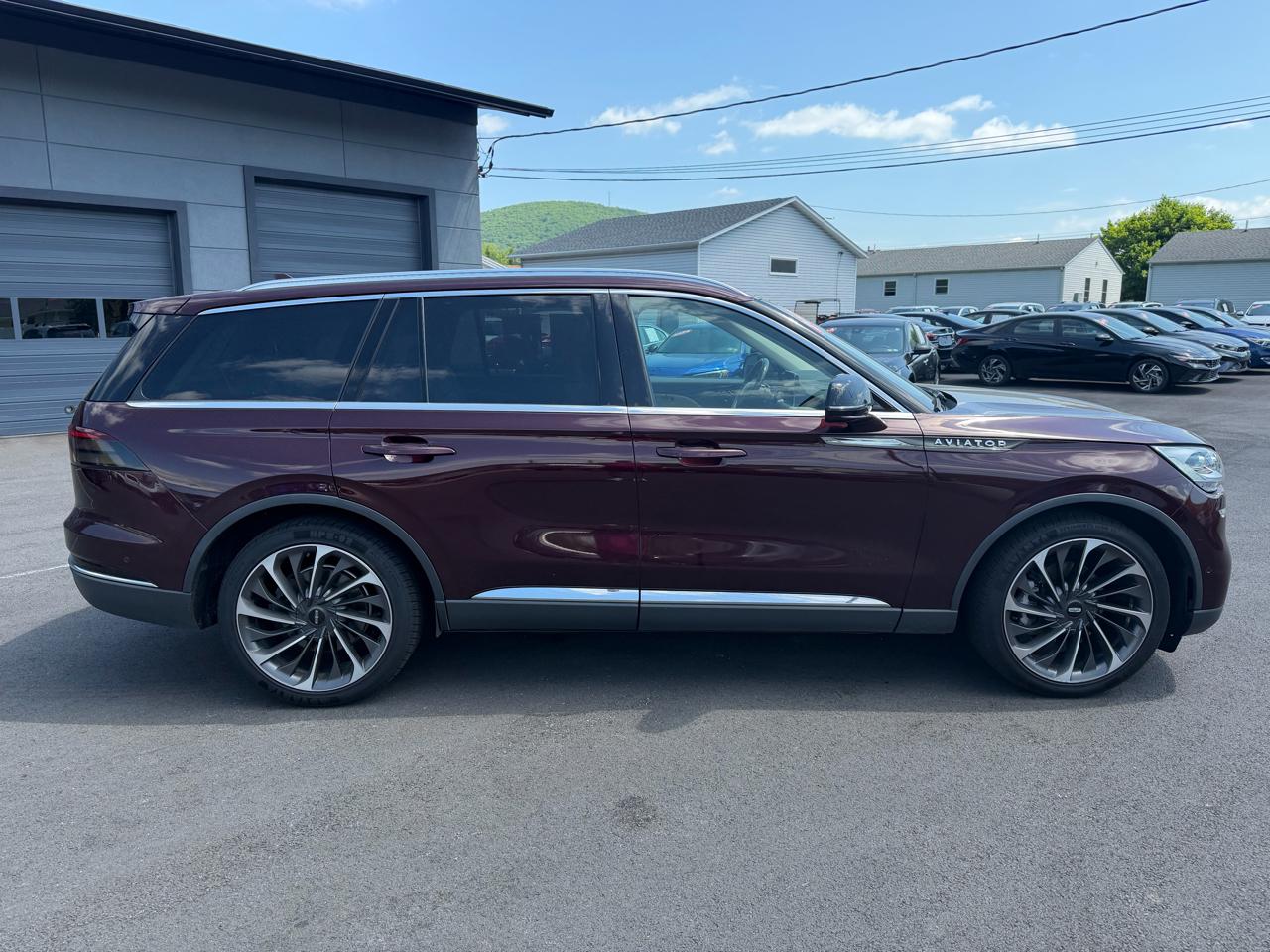 Lincoln Aviator  2020