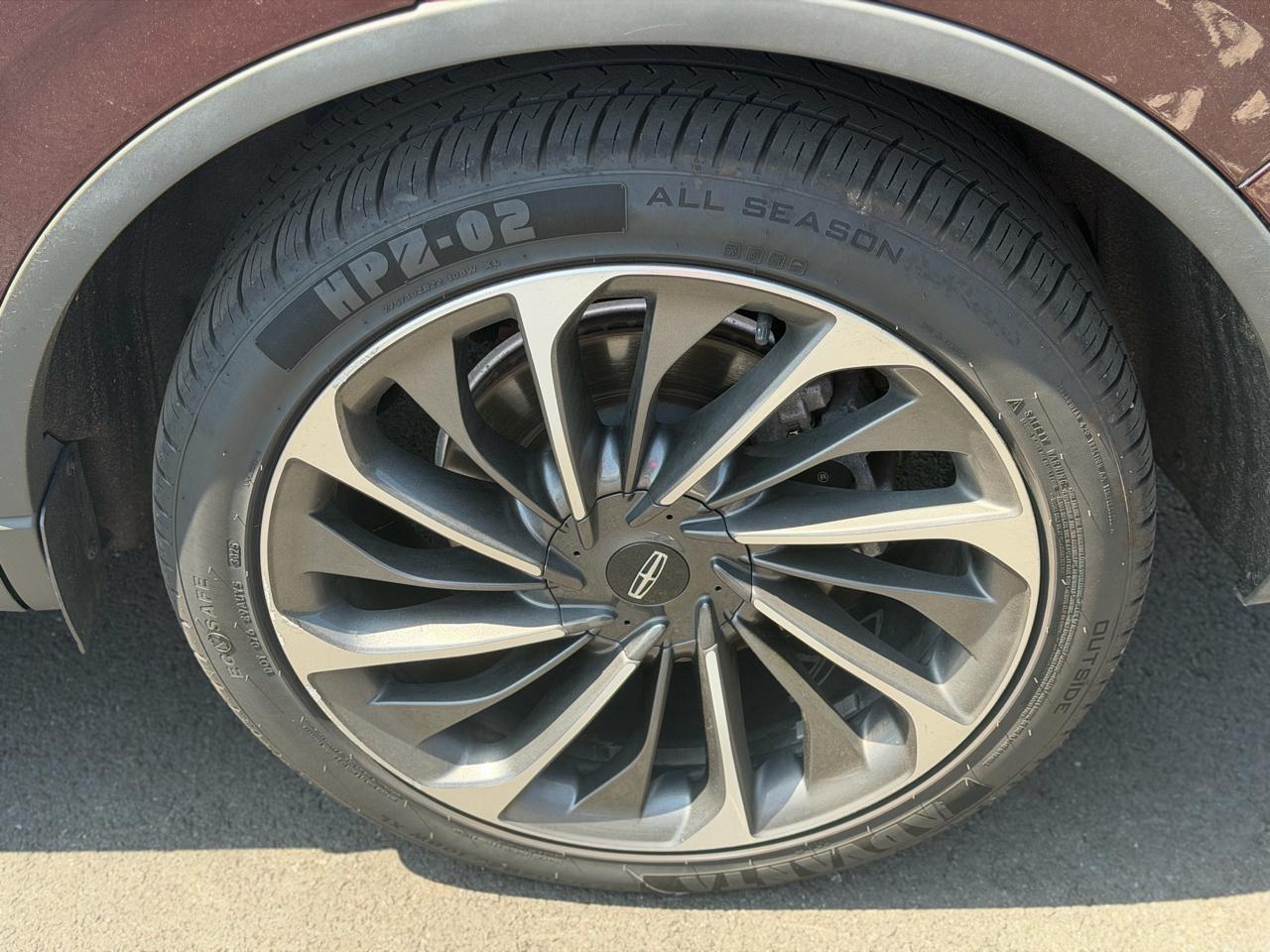 Lincoln Aviator  2020