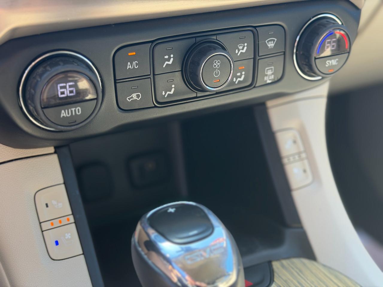 GMC Acadia  2018