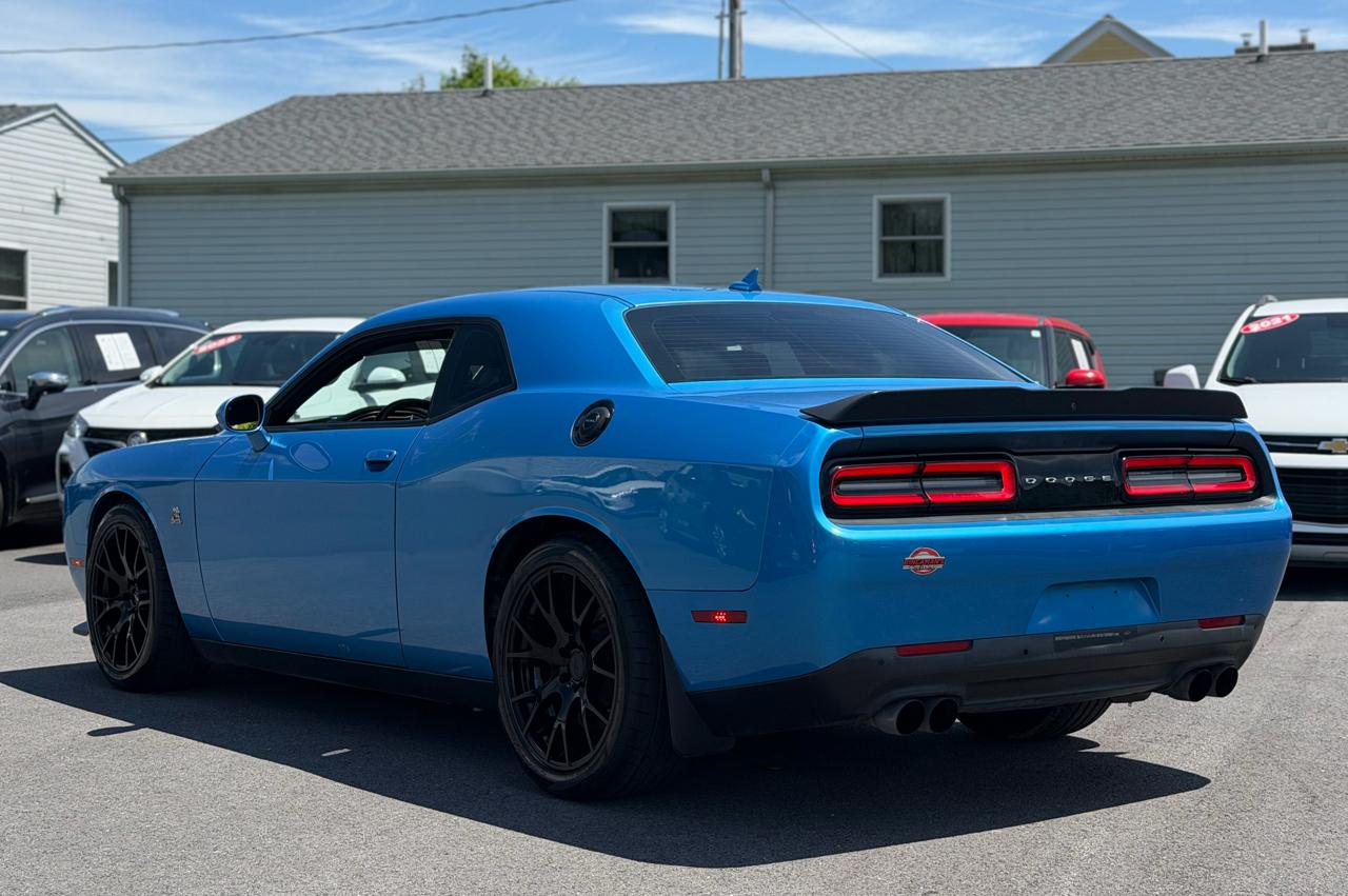 Dodge Challenger  2016