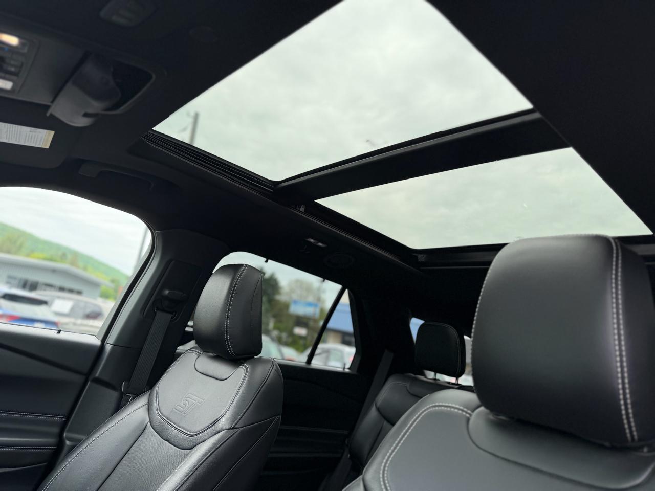 Ford Explorer  2023