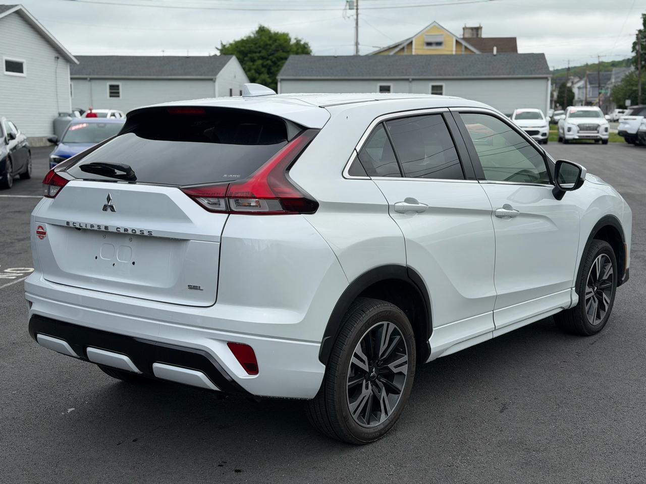 Mitsubishi Eclipse Cross  2024