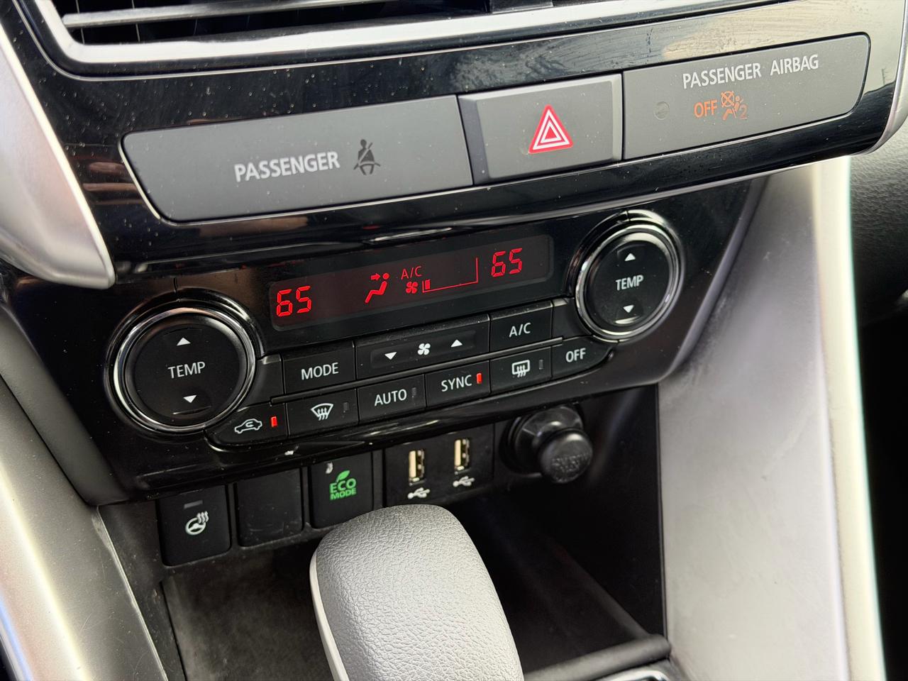 Mitsubishi Eclipse Cross  2024