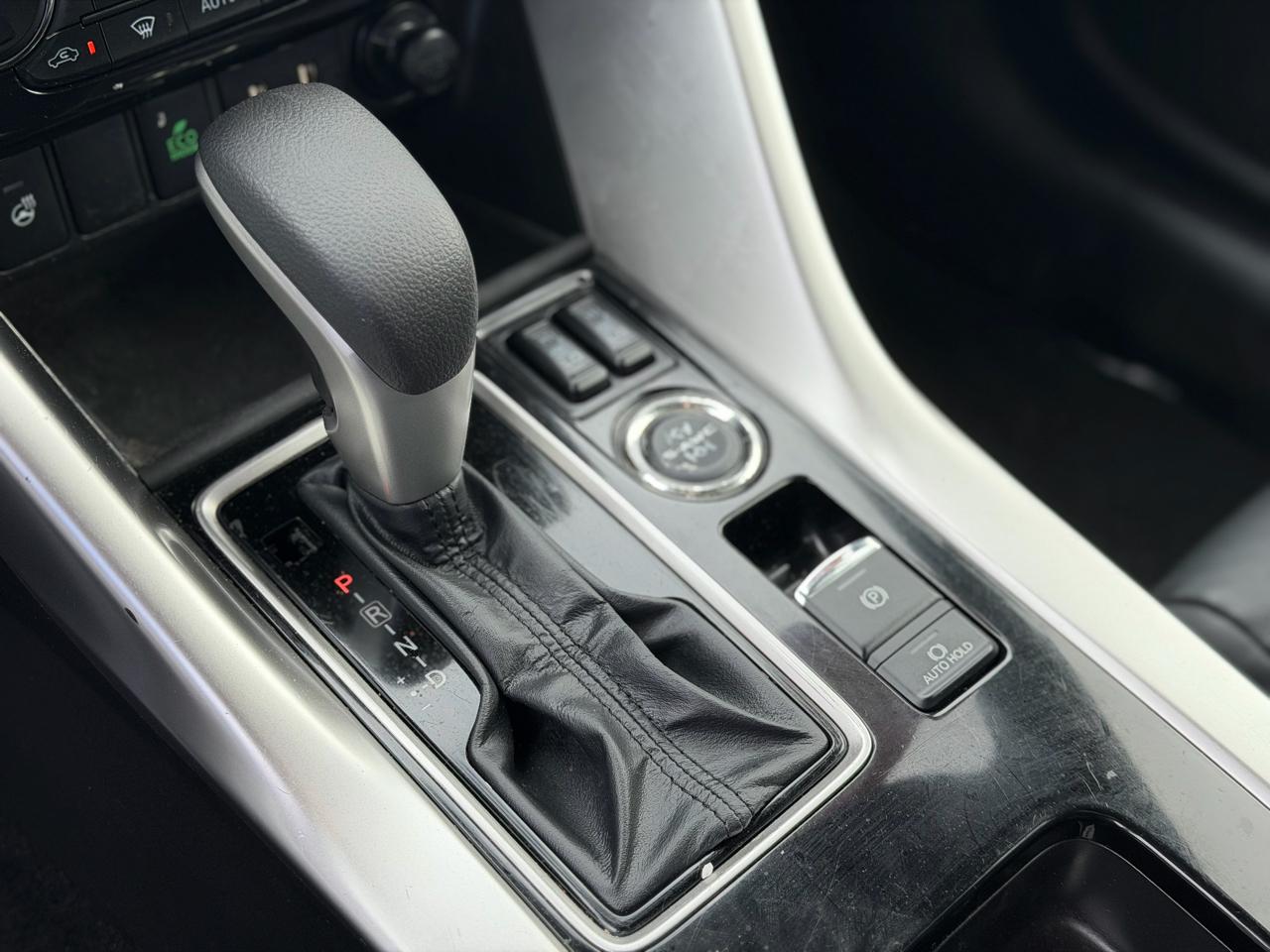 Mitsubishi Eclipse Cross  2024
