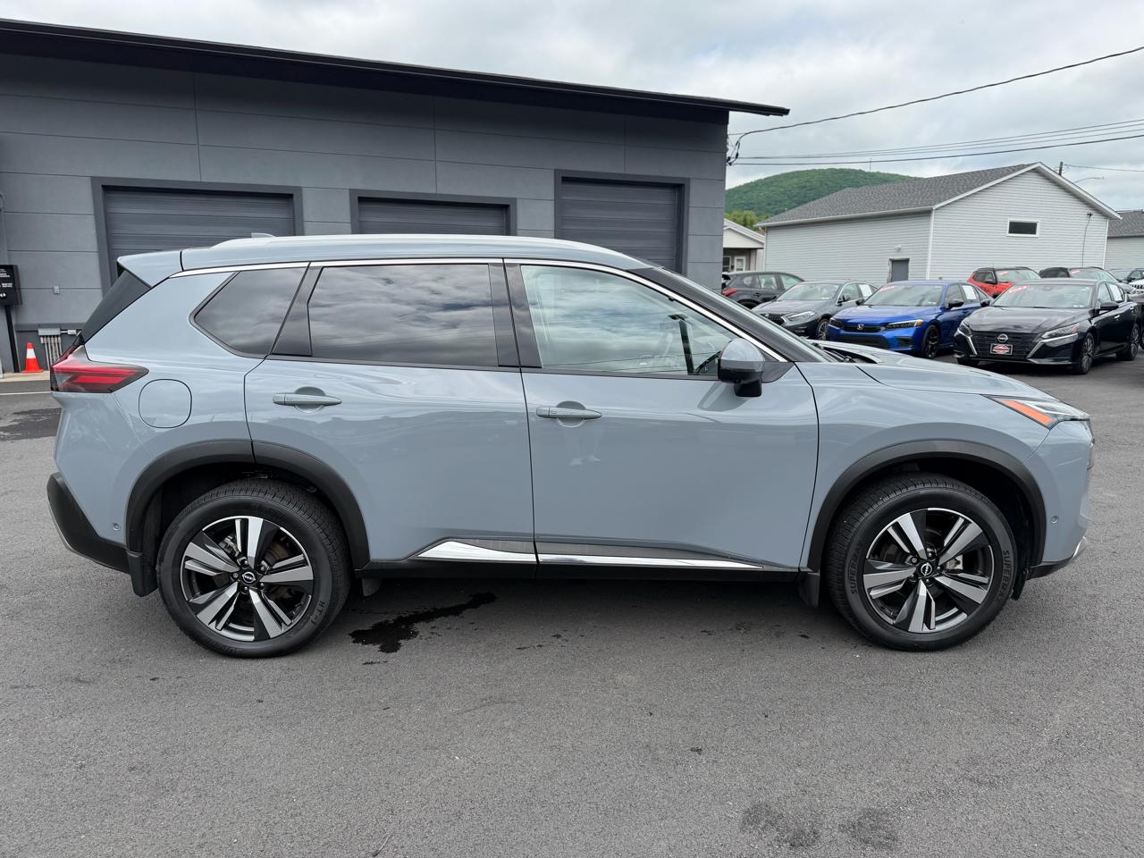 Nissan Rogue  2023